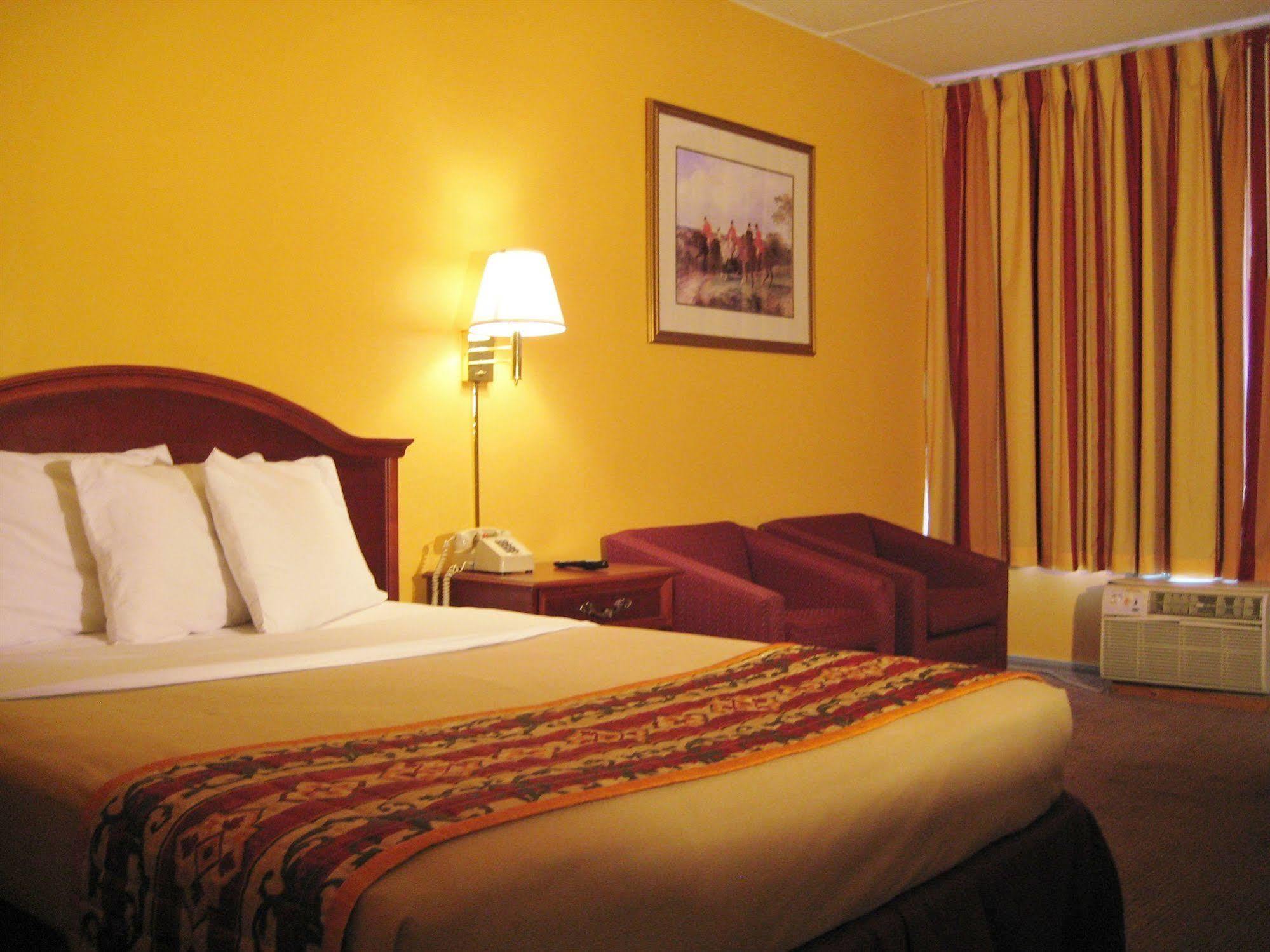 Charlotte Express Inn Dış mekan fotoğraf