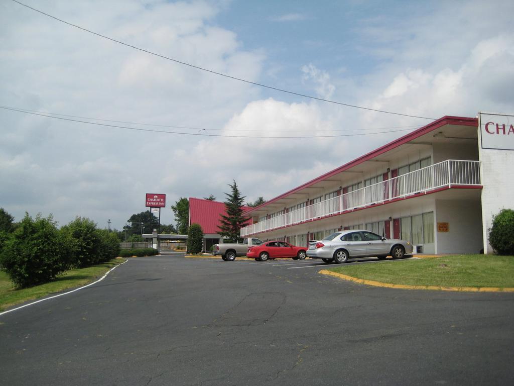 Charlotte Express Inn Dış mekan fotoğraf